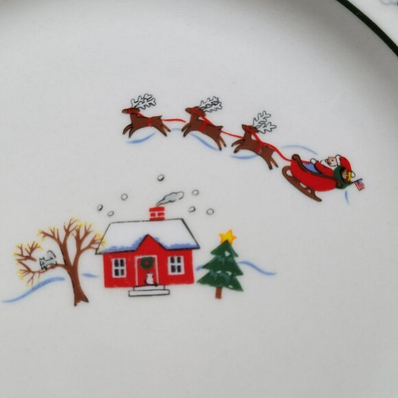 Pfaltzgraff Snow Village Luncheon Plate, Set of 2, c.1990s - Picture 3 of 11